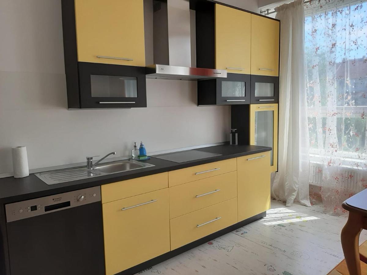 Zluty Apartman A6 V Chomutove Exterior photo